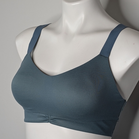 Victoria's Secret On Point Blue Lightly Padded Bra M - Picture 2 of 9